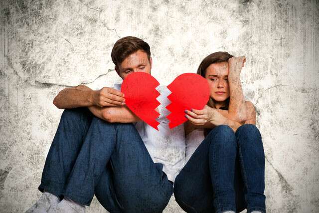 Read more about the article How to help someone going through a breakup 8 best tips. Why are breakups so hard